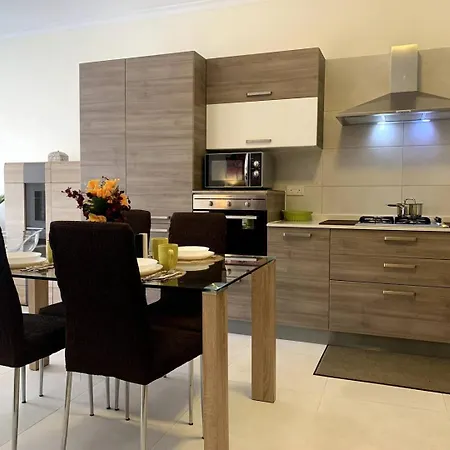 Cara Flats By Homely Lägenhet