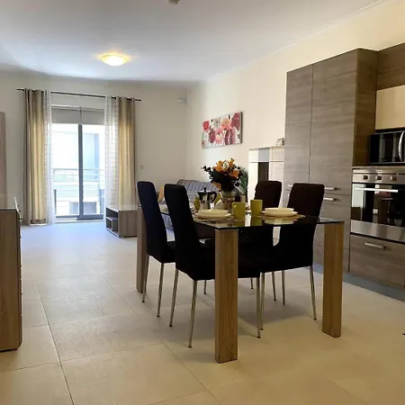 Lägenhet Cara Flats By Homely Mellieħa