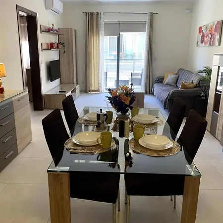 Lejlighed Cara Flats By Homely *