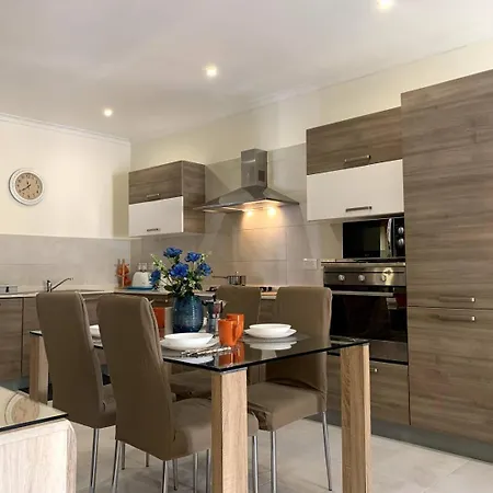 Cara Flats By Homely Mellieħa