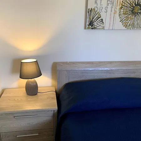 Lejlighed Cara Flats By Homely *