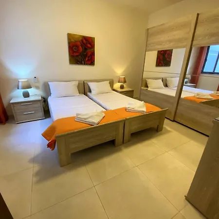 Cara Flats By Homely Lejlighed *