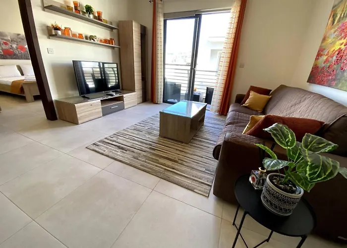 Cara Flats By Homely Apartament